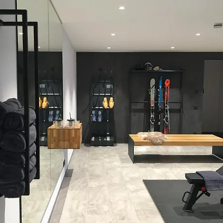 Bear & Bison View Apartman *