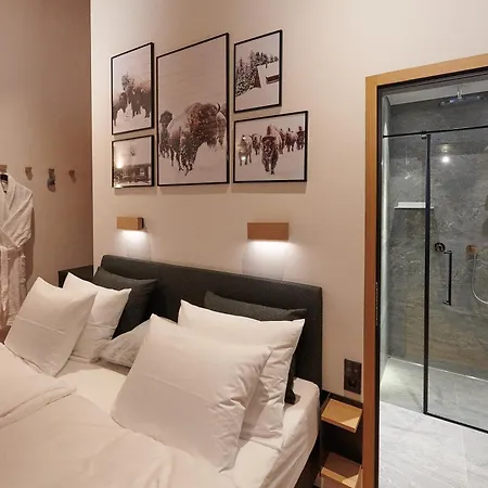 Bear & Bison View Apartman *