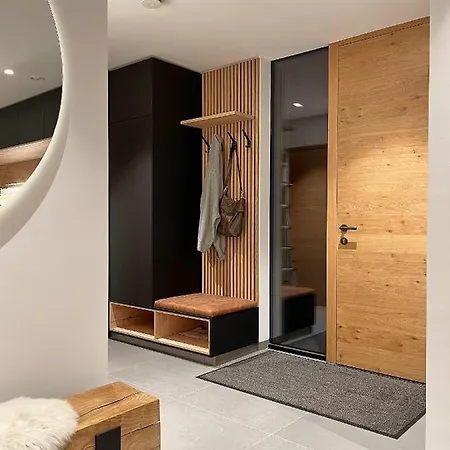 Bear & Bison View Zell am See