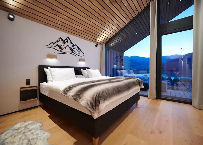 Bear & Bison View Zell am See