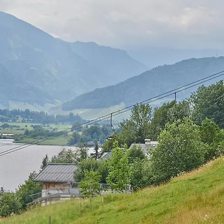 Bear & Bison View Apartmán *